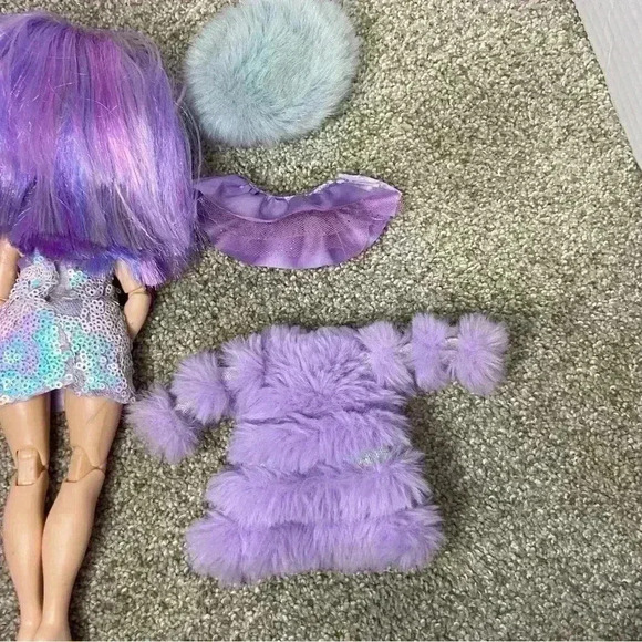 Rainbow High Purple Fashion Doll Series 1 - Violet Willow, Lot W/ shoes/clothes - Picture 3 of 11